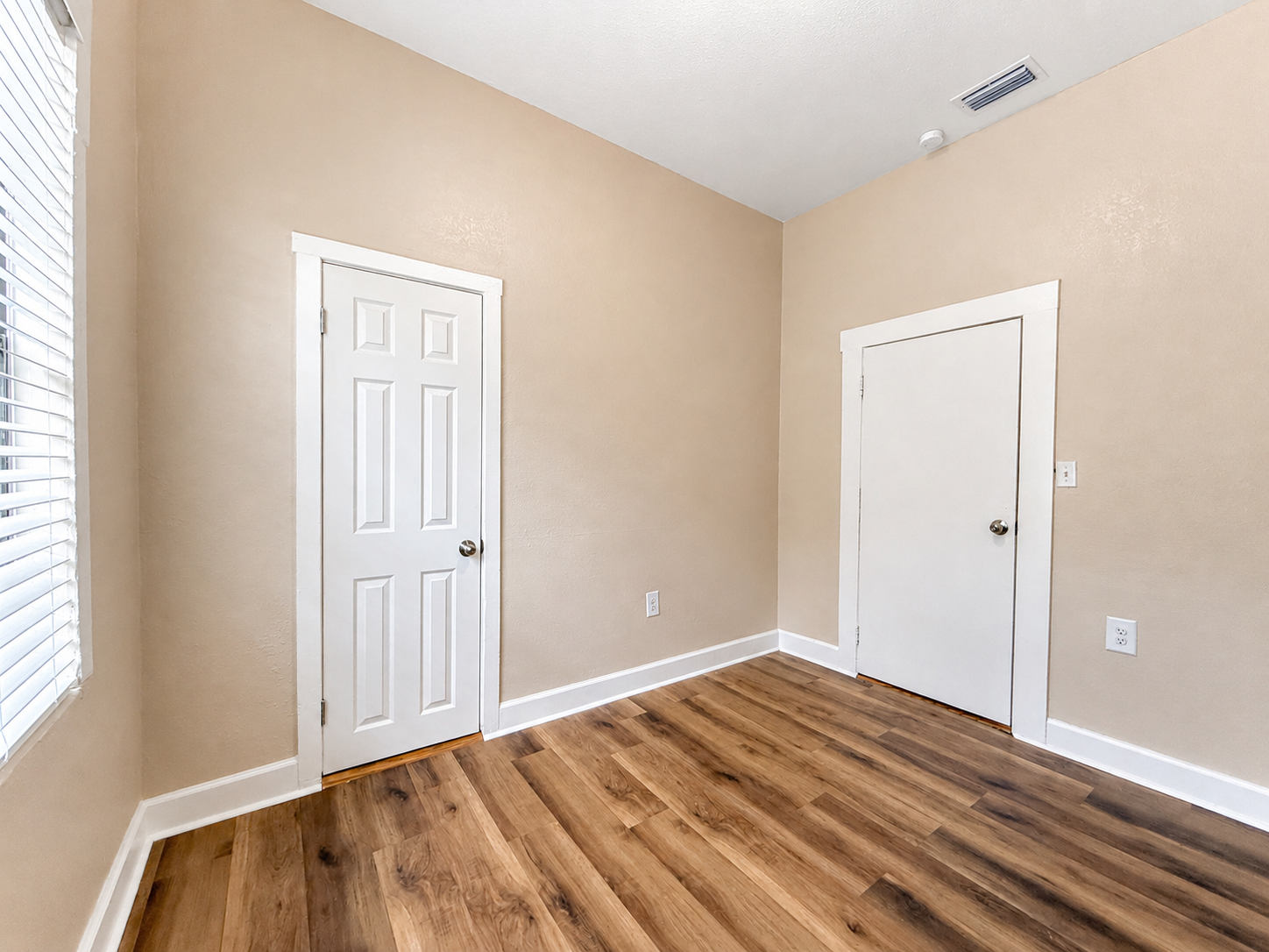 Gallery Image 17
