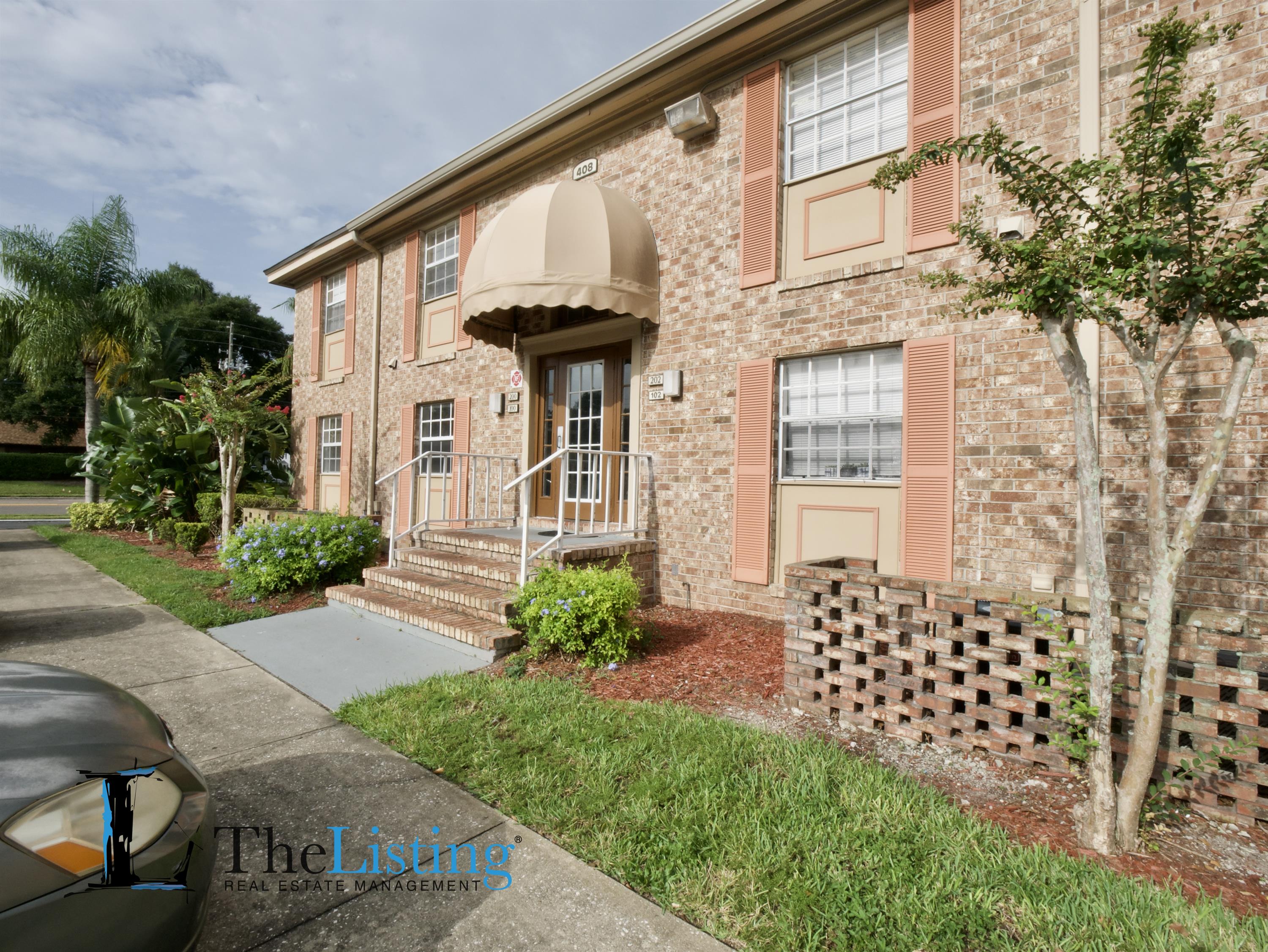 408 Banyon Tree Circle #100